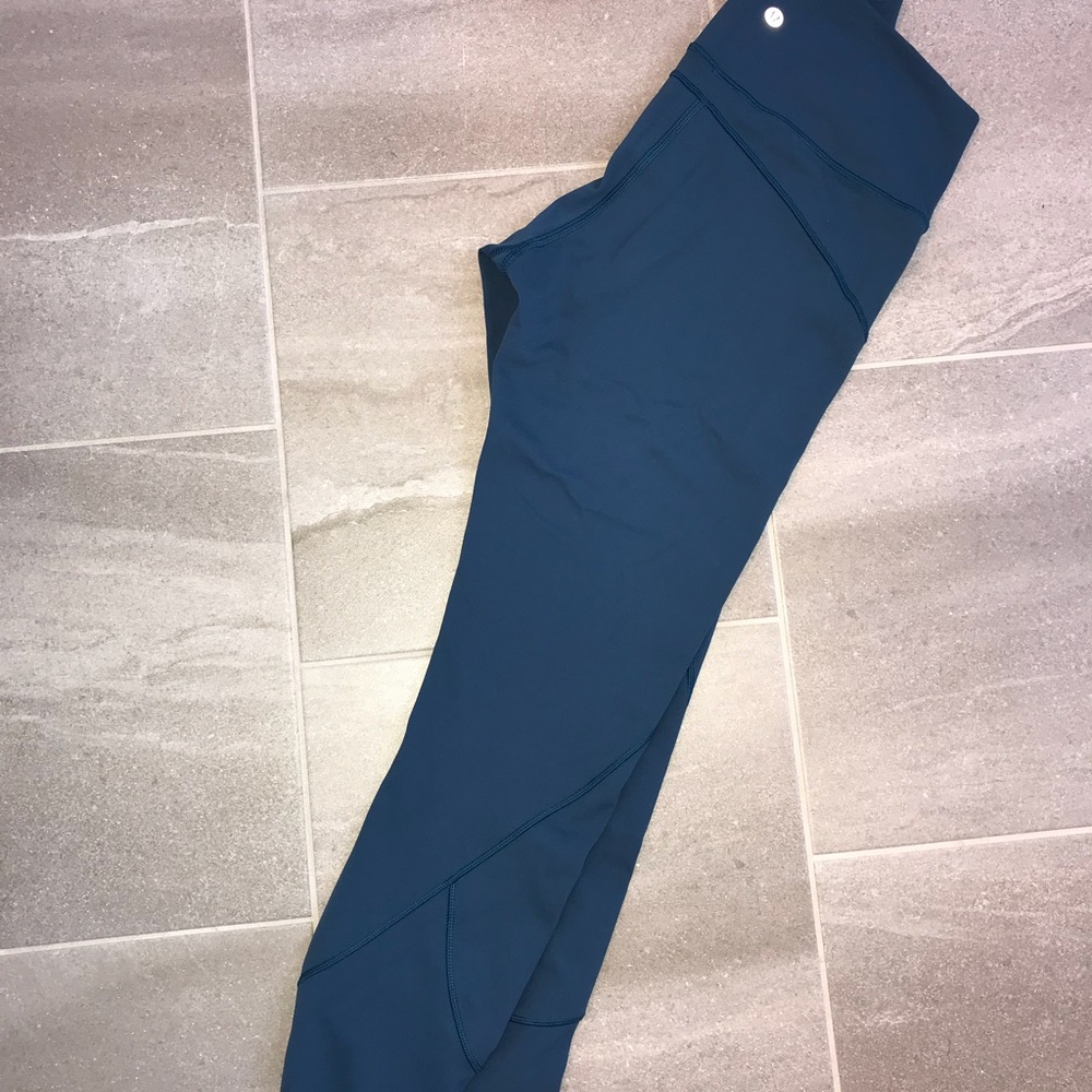 Lululemon leggings size 8.